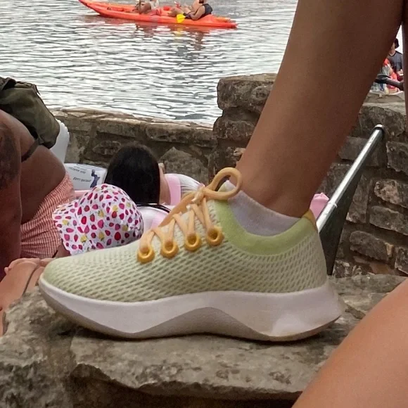 ALLBIRDS Tree Dasher / Gaia (White Sole) / Size 6 - Picture 5 of 6